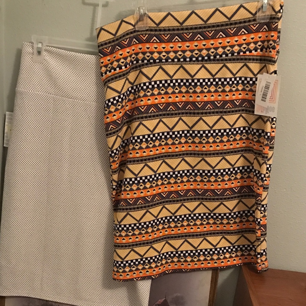 2 Large Cassie's skirts!